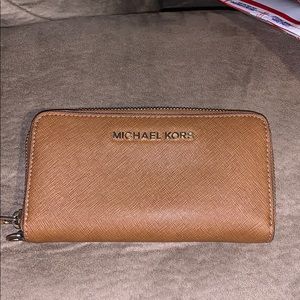 Michael Kors Wallet! barely used